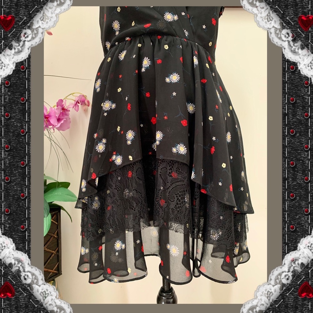 BCBGeneration Lace Inserted Ruffle Floral Dress - Picture 5 of 11